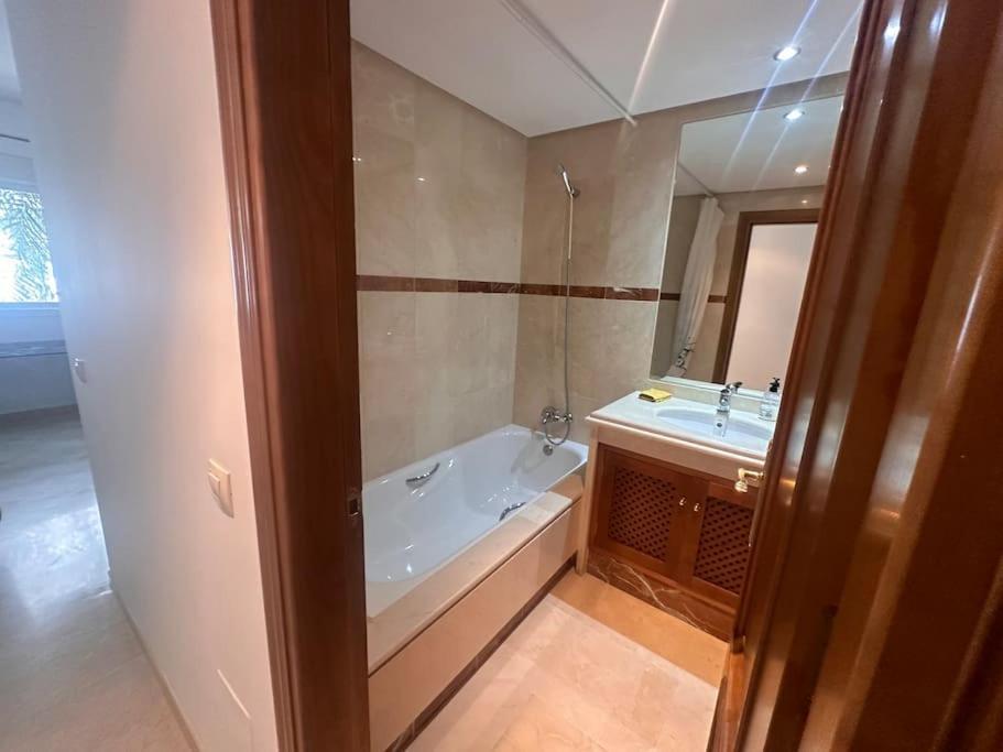 Costalita Beach Apartamento En Εστεπόνα Εξωτερικό φωτογραφία